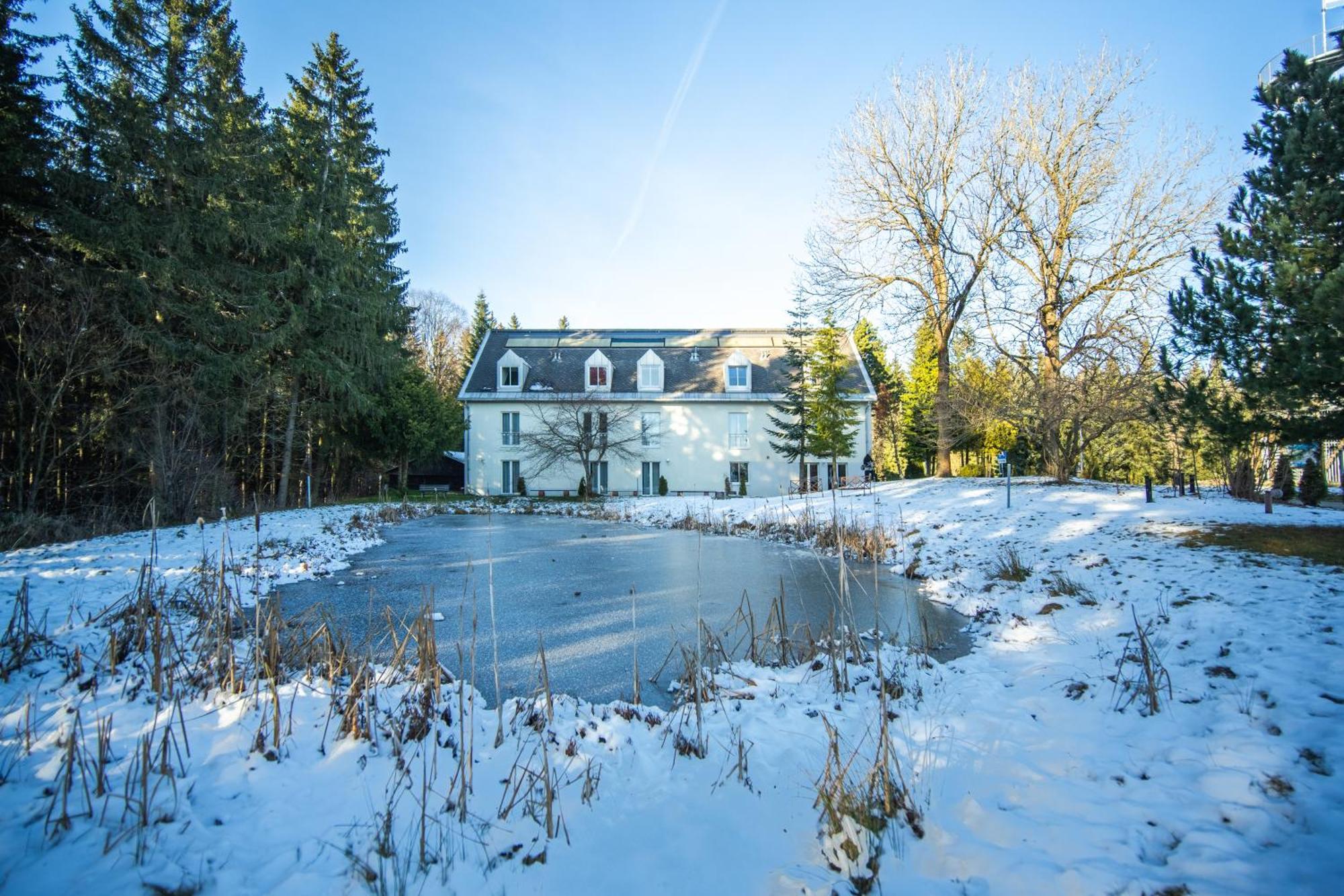 Berghotel Drei Brueder Hoehe Marienberg Exterior photo